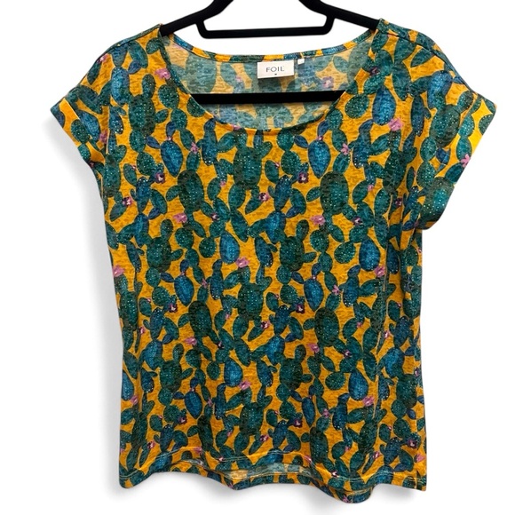 Foil lightweight cactus print scoop neck T-shirt w/rolled sleeves size medium - Picture 1 of 9